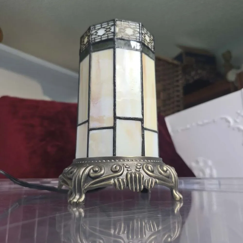 Vintage Tiffany Style Slag Glass Accent Table Lamp Stained Glass